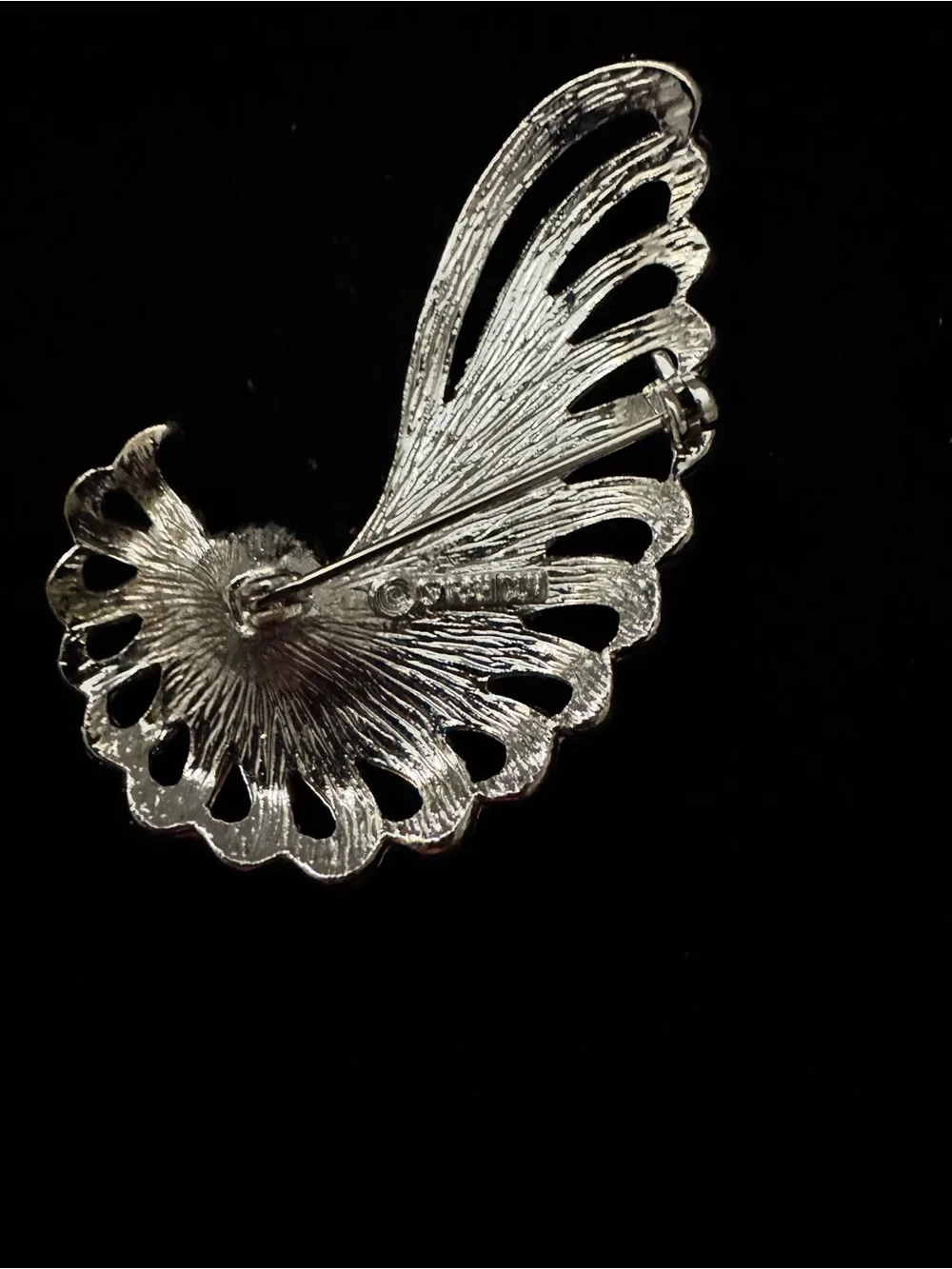 Vintage Sarah Coventry EveningSplendor Silver Tone Fan-Shaped Brooch